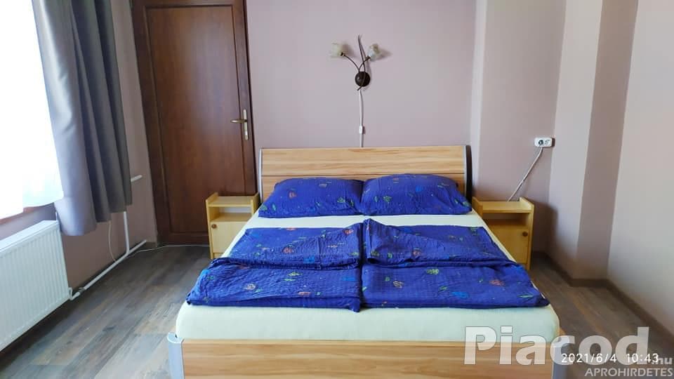 Balatonlellén a strandtól 200 m-re kiadó ház 9 főig családoknak - Kép 4