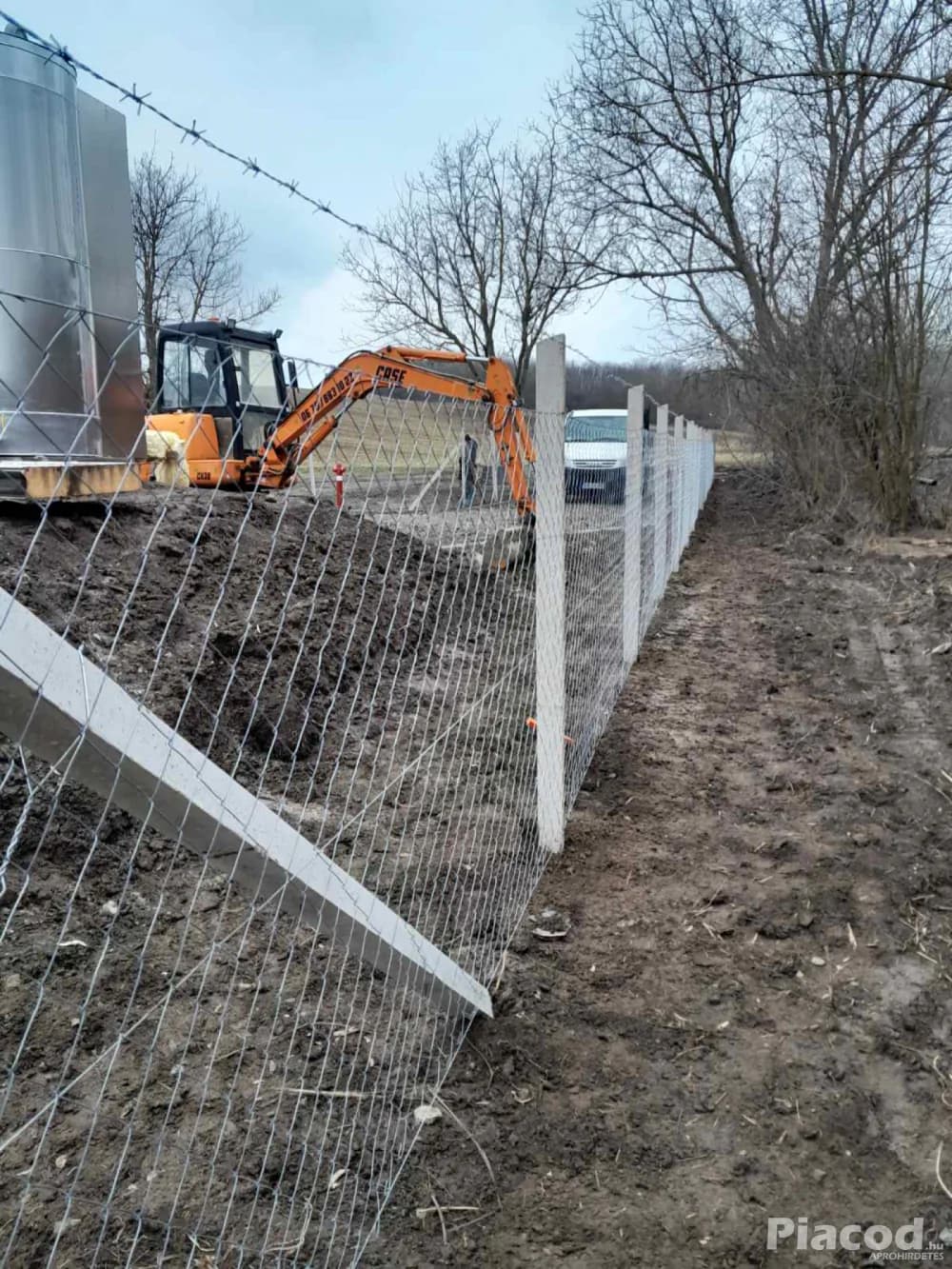 Kerítésépítés olcsón, profin! Vadháló, drótfonat, drótháló, oszlop, kapu, huzal