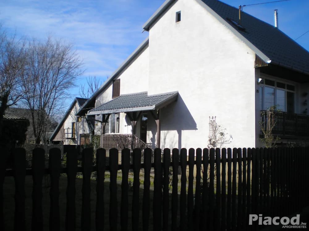 Kedvezö Áron Eladó Családi Ház ! - Kép 3