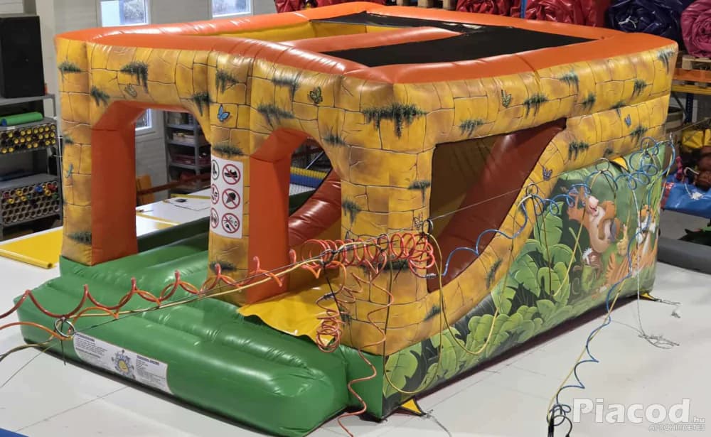 Eladó Mini Dzsungel Csúszdás Ugráló - Kép 3