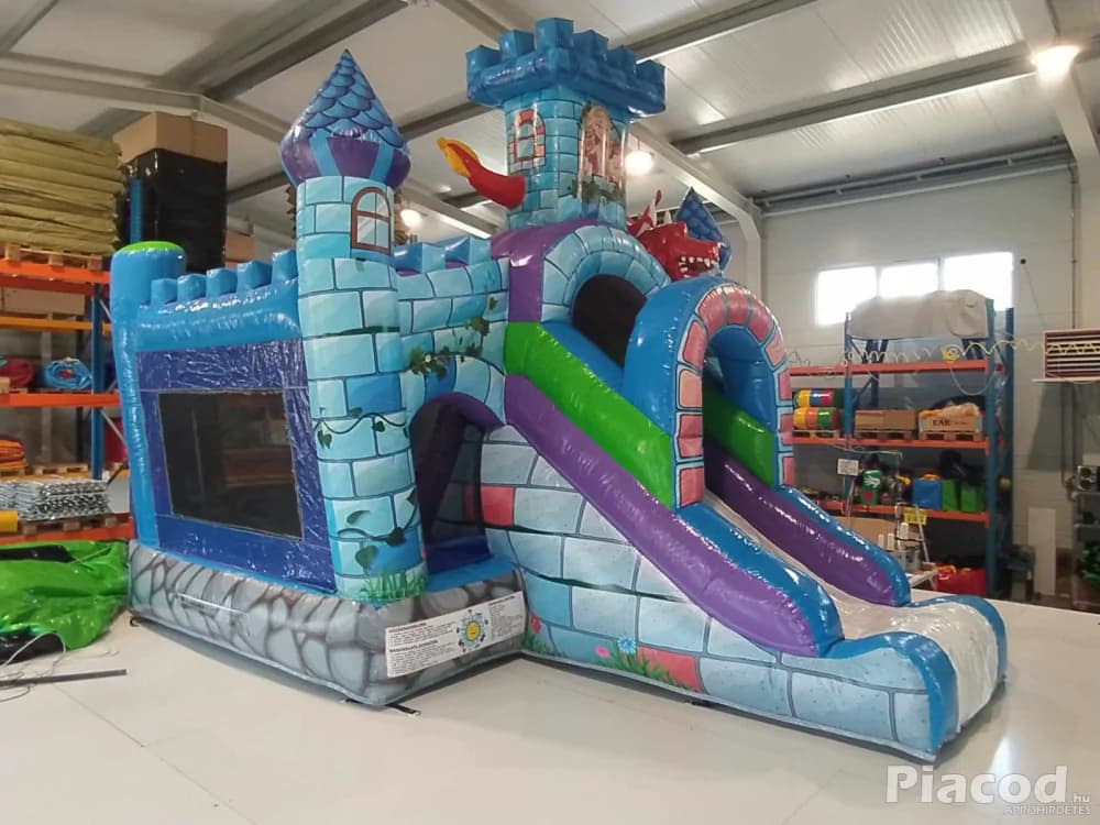 Bérellhető Mesevár Csúszdás Ugráló - Játékok - Vecsés