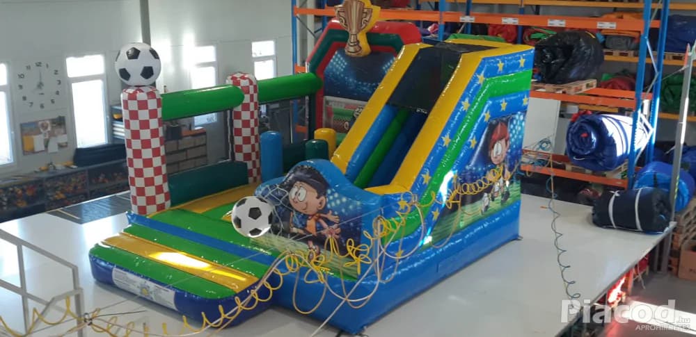 Bérelhető Foci Cdúszdás Ugráló - Játékok - Vecsés
