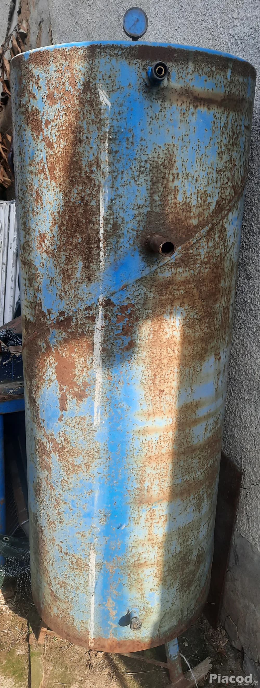 300 literes kisipari gyártású légtartály eladó