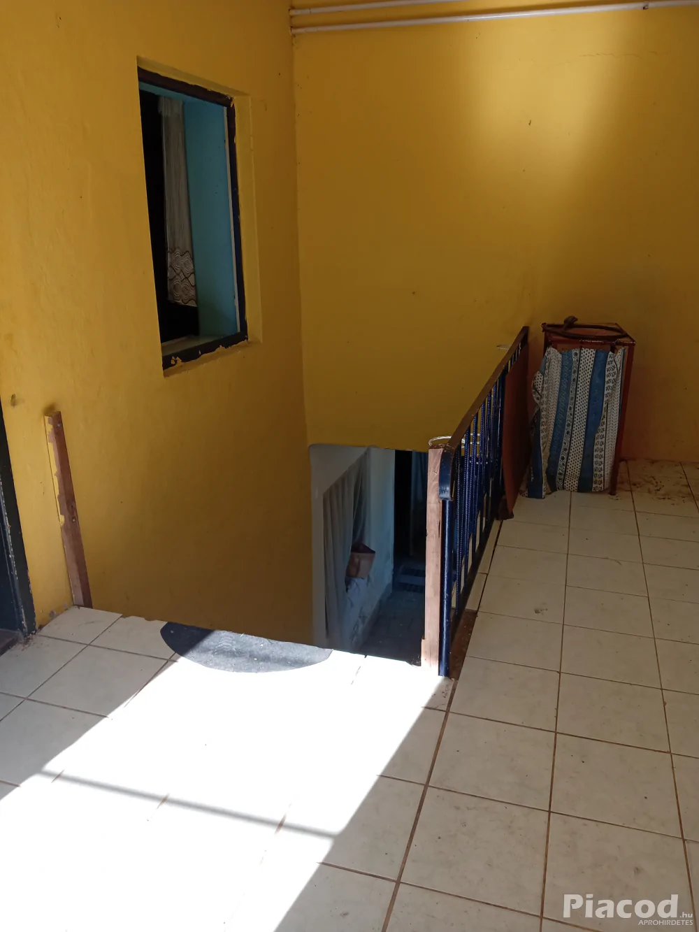 Eladó ingatlan - Kép 2
